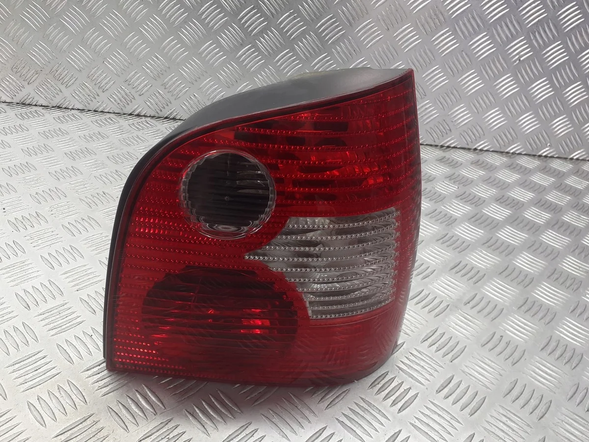 Luz trasera derecha VW Polo IV 6Q6945096B image 5