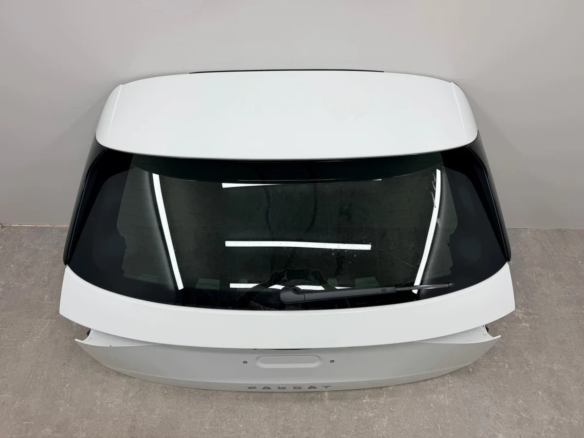 Hayon VW Passat B9 Kombi Variant LC9A image 6