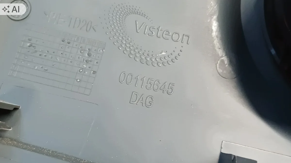 Dacia Dokker Rejilla Ventilación Izquierda Usada image 3
