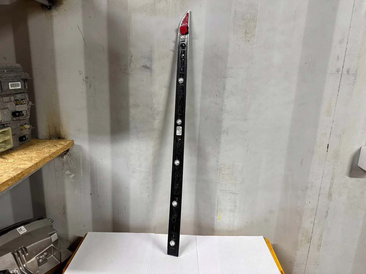 Lijst deur achter BMW 7 G11 G12 7364355 image 3