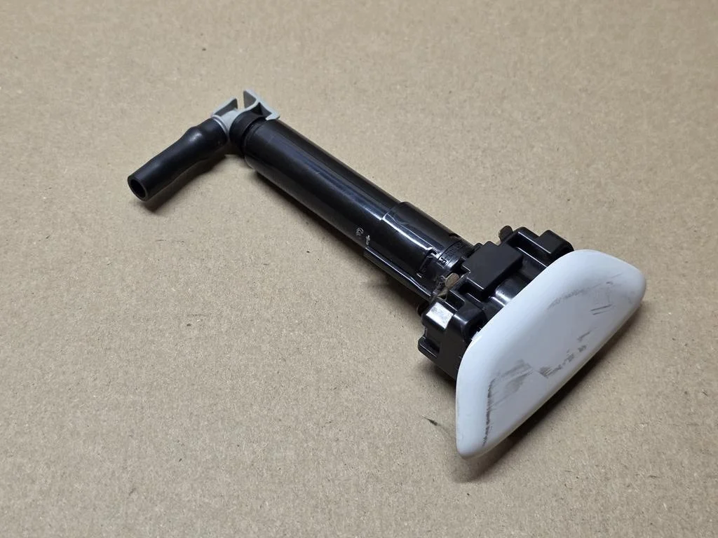 Mazda CX-5 II Headlight Washer Right