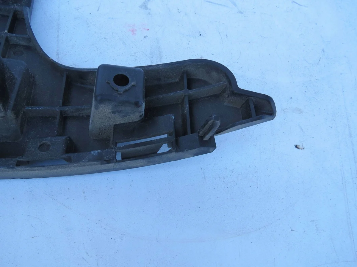 Volvo XC60 I Bumper Clip Rechts Achter 30763440 image 6