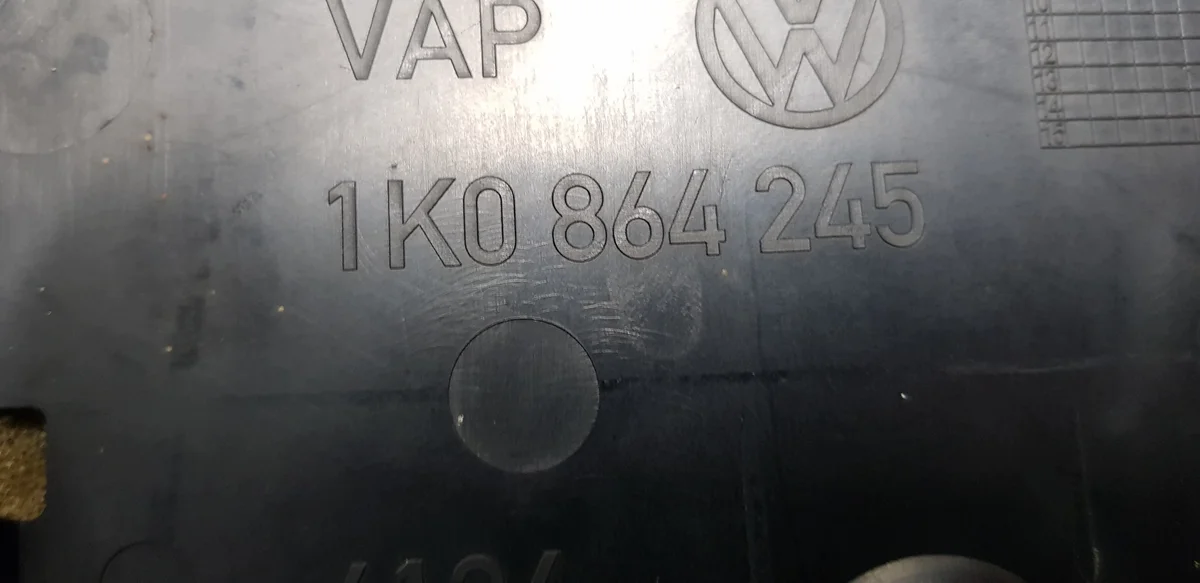 VW Golf V Eos kyynärnojan kansi, nahka image 9