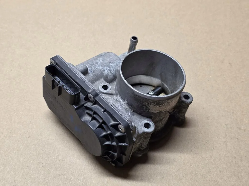 Drosselklappe Toyota 1.8 22030-37060
