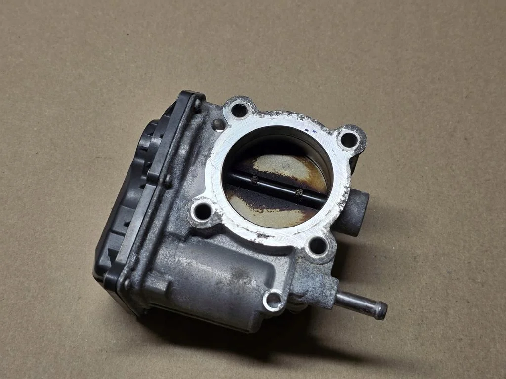 Drosselklappe Toyota 1.8 22030-37060 image 3