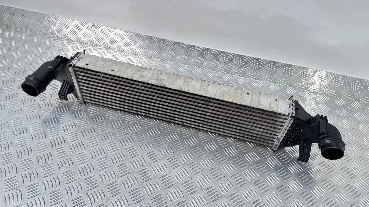 Intercooler Mercedes-Benz Clase A W176 1.5 dCi image 4