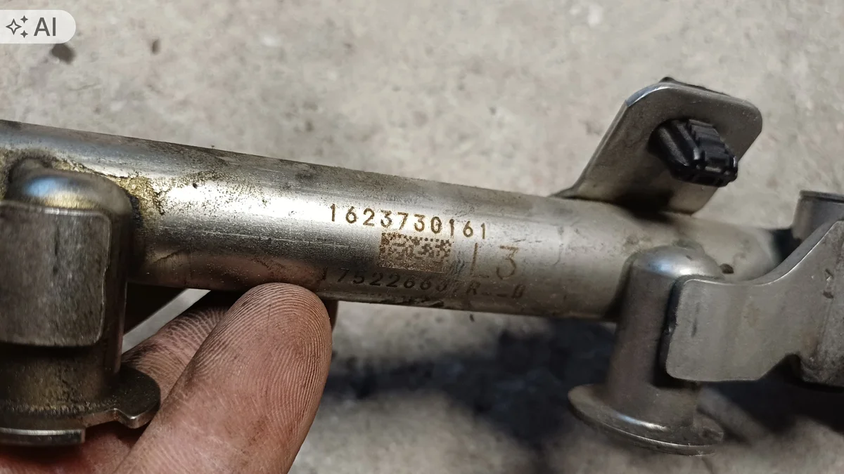 Dacia Dokker 1.2 TCE Einspritzleiste gebraucht image 3