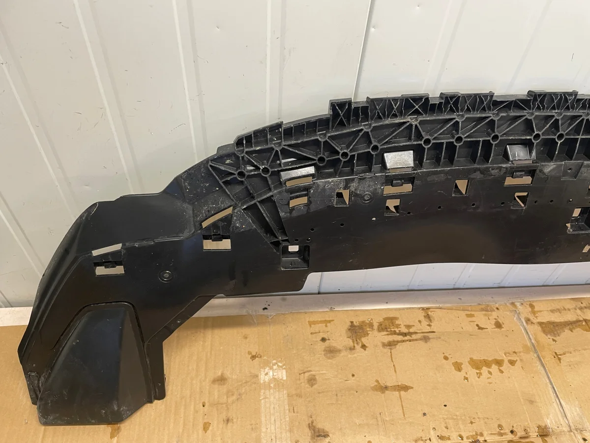 Onderplaat voorbumper Audi A3 8Y image 3
