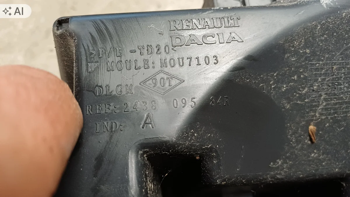 Dacia Dokker 1.2 TCe säkringslåda image 3