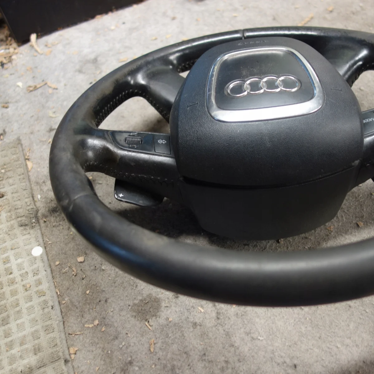 Airbag Lenkrad Audi A6 C6 gebraucht image 4