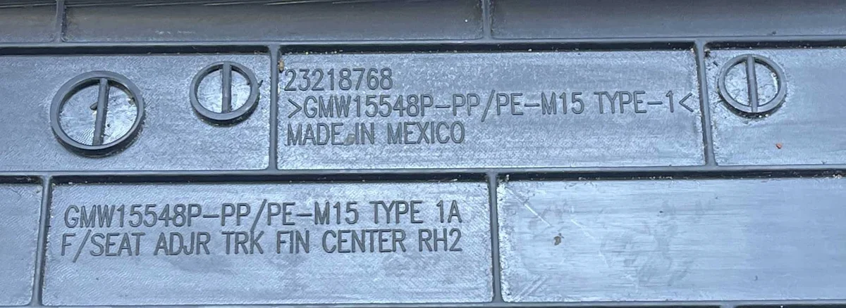 Cache glissière siège Cadillac Escalade IV 2014- image 4