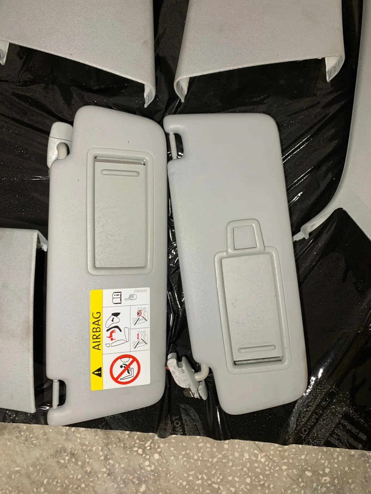 Audi A4 B9 Avant Plastiche Montanti Usate image 8