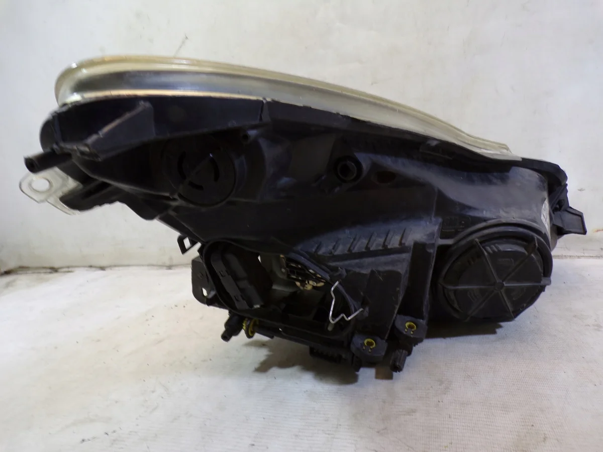 Faro Anteriore Sinistro Opel Corsa D Usato image 4