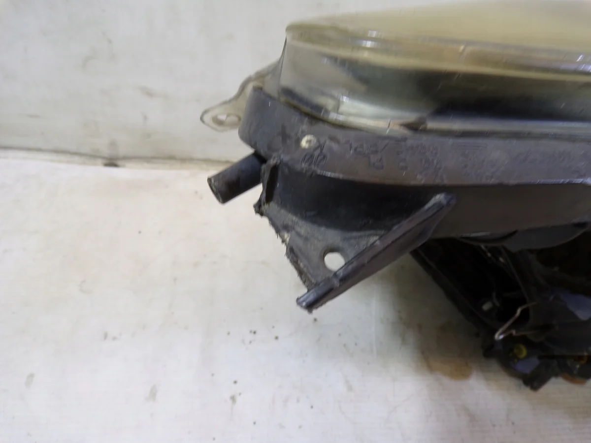 Faro Anteriore Sinistro Opel Corsa D Usato image 7
