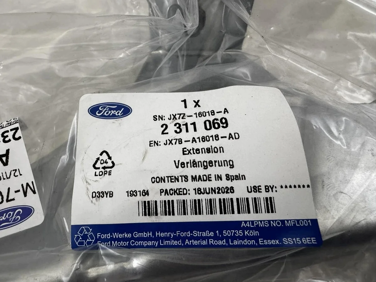 Ford Focus MK4 rechter spatbord houder image 5