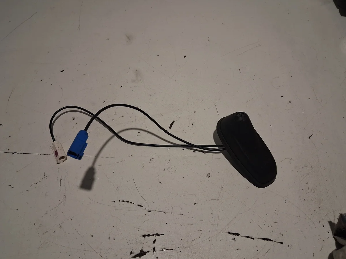 Antena Techo Peugeot 308 T9 2.0 HDI Usada