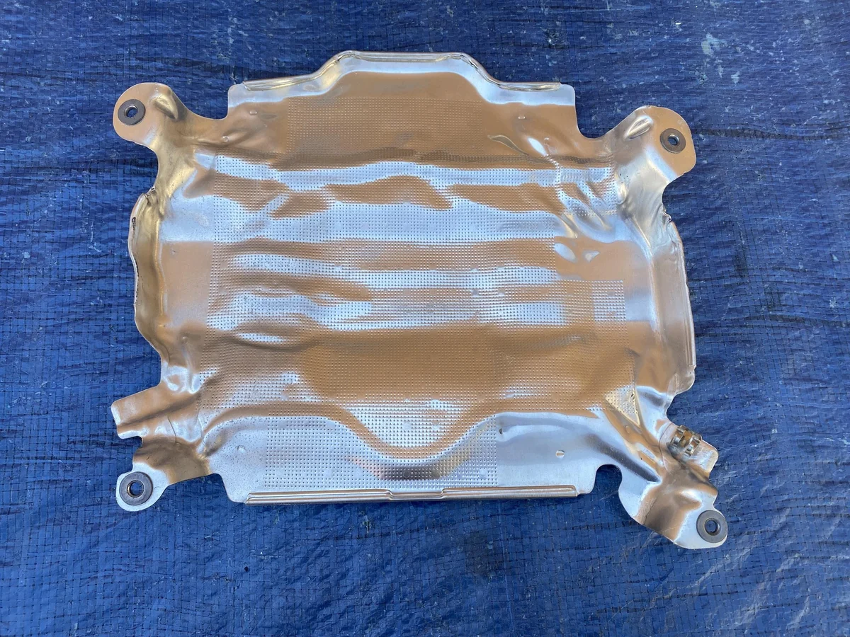 Audi A6 C8 06M103097K Scudo Termico Motore image 4