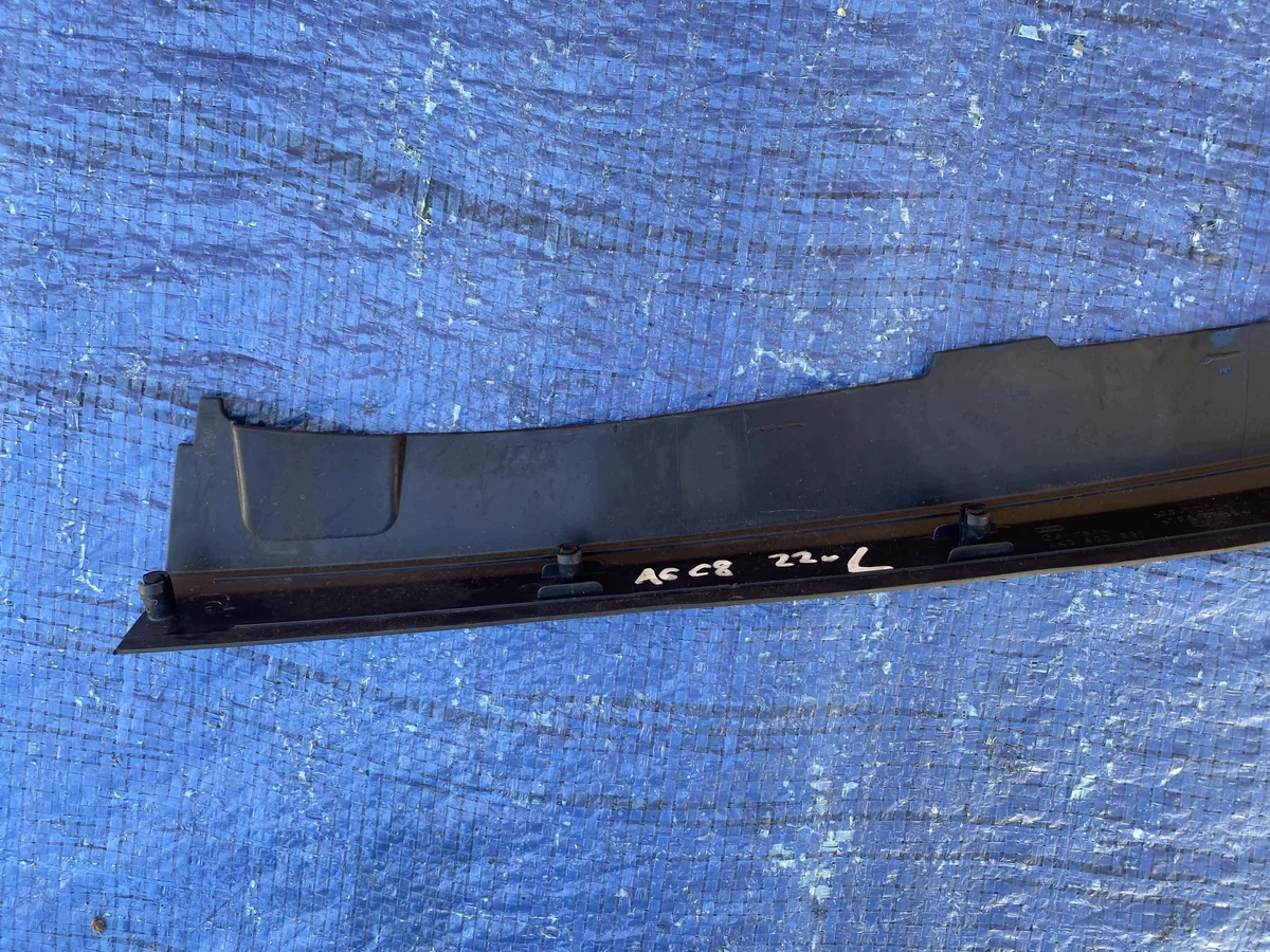 Audi A6 C8 4K0820581 - Revestimento Guarda-lamas Esquerdo image 6