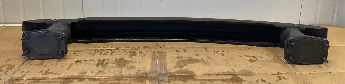 Achterbumper balk Mercedes CLS W219 image 3