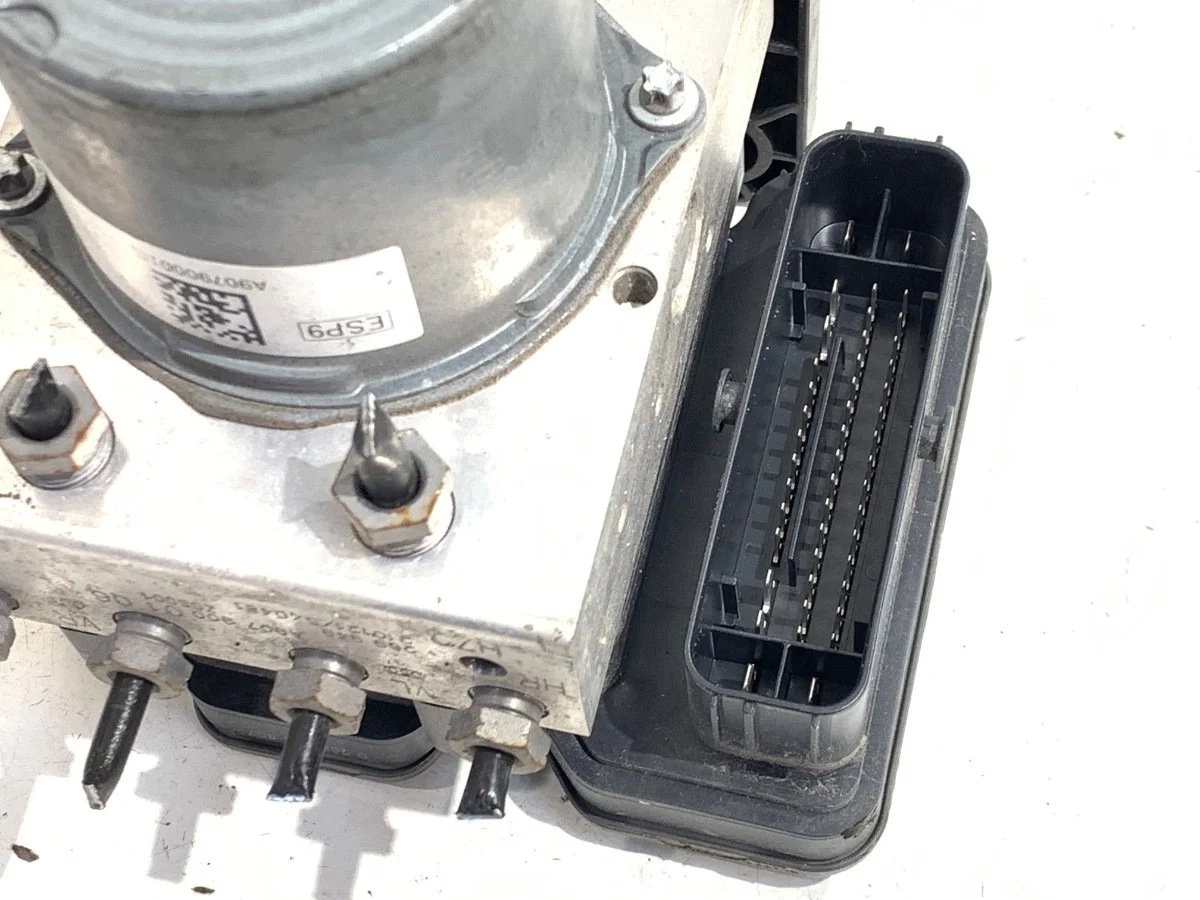 Pompe ABS Mercedes eSprinter A9079000106 image 4