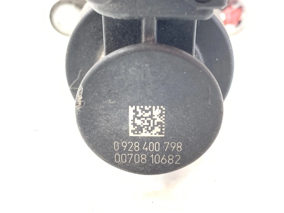 Régulateur Pression Carburant BMW E91 0928400798 image 3