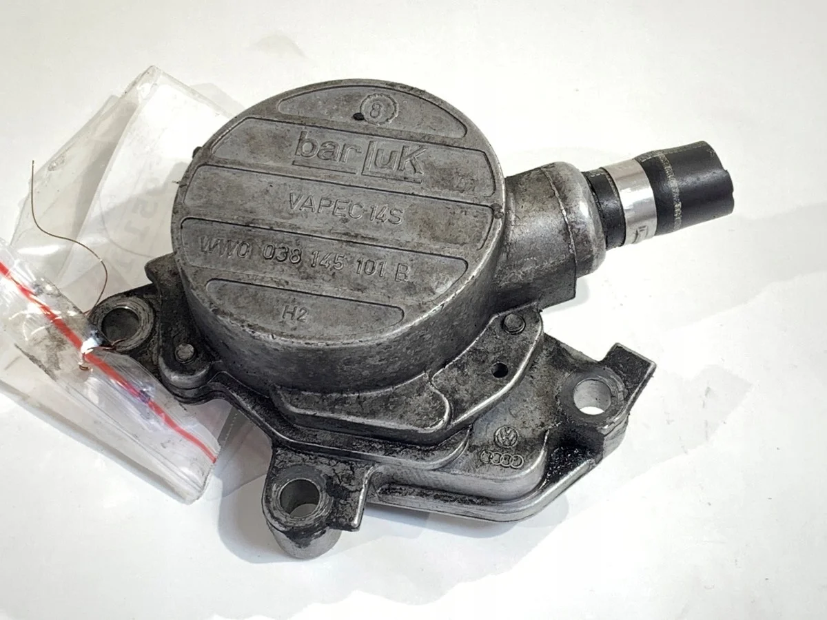 Vakuum-Pumpe VW Golf IV 1.9 TDI 038145101B image 3