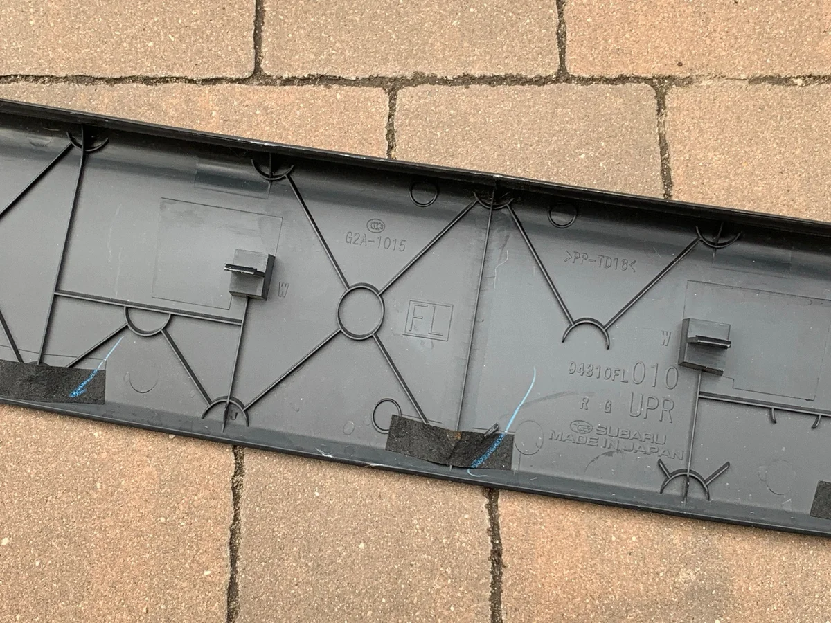 Subaru XV II 2019 Heckklappenverkleidung OE image 6