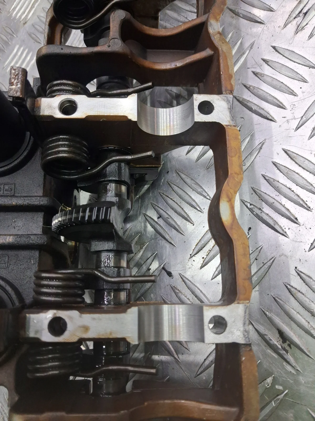 BMW 3 E90 04- 2.0B N46 Kamaxel image 9