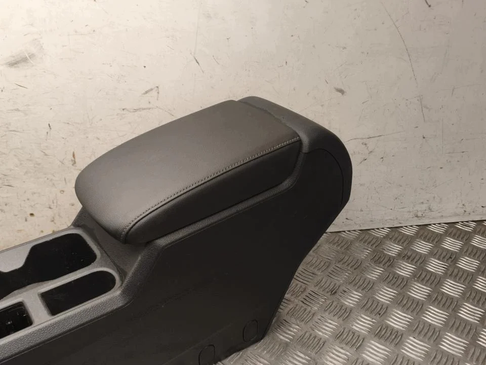 Mittelkonsole VW Caddy V 2K8863284 gebraucht image 4