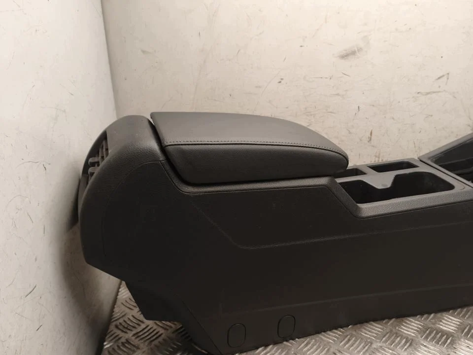 Mittelkonsole VW Caddy V 2K8863284 gebraucht image 6