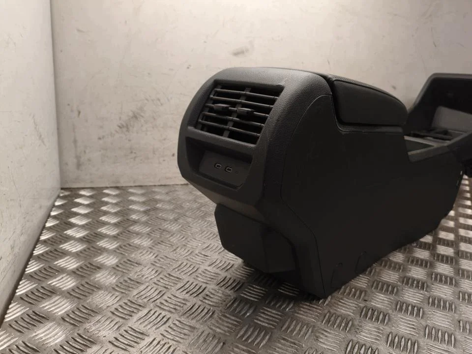 Mittelkonsole VW Caddy V 2K8863284 gebraucht image 10
