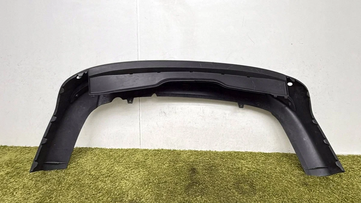 Ford Focus Mk3 Rear Bumper Diffuser image 5