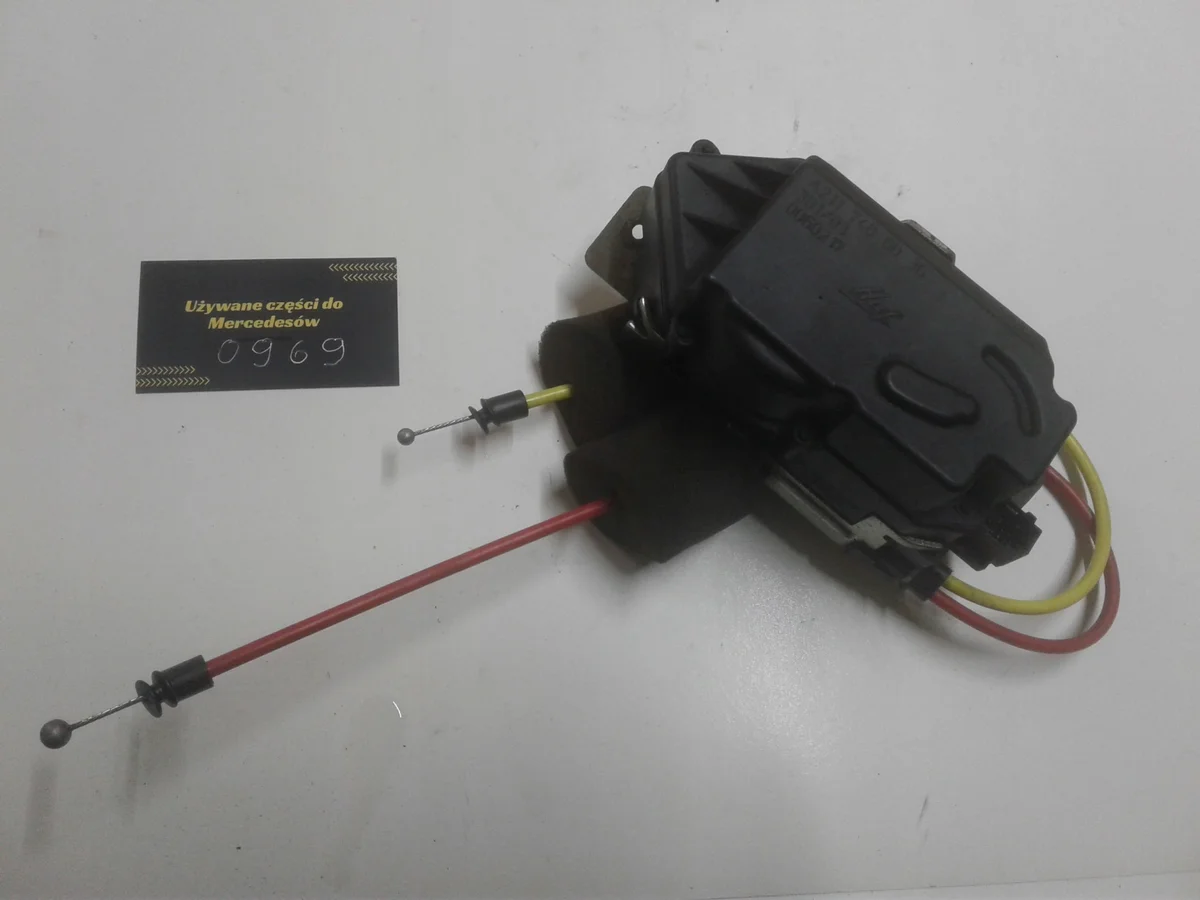 Fechadura Porta-Malas Mercedes W211 Kombi 2117400036