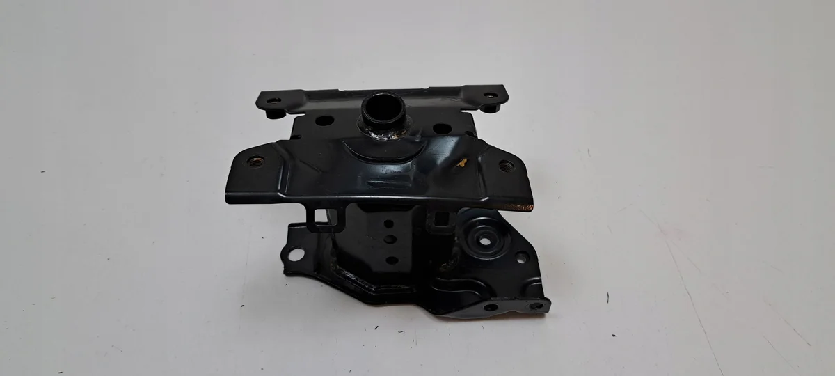Zone de déformation Toyota Yaris IV Droit Avant
