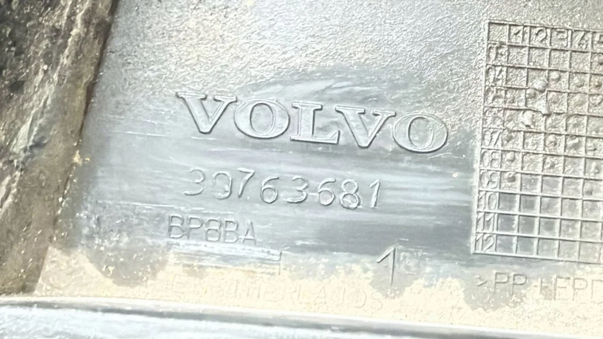 Proteção Motor Volvo S40 V50 C70 Usada image 3