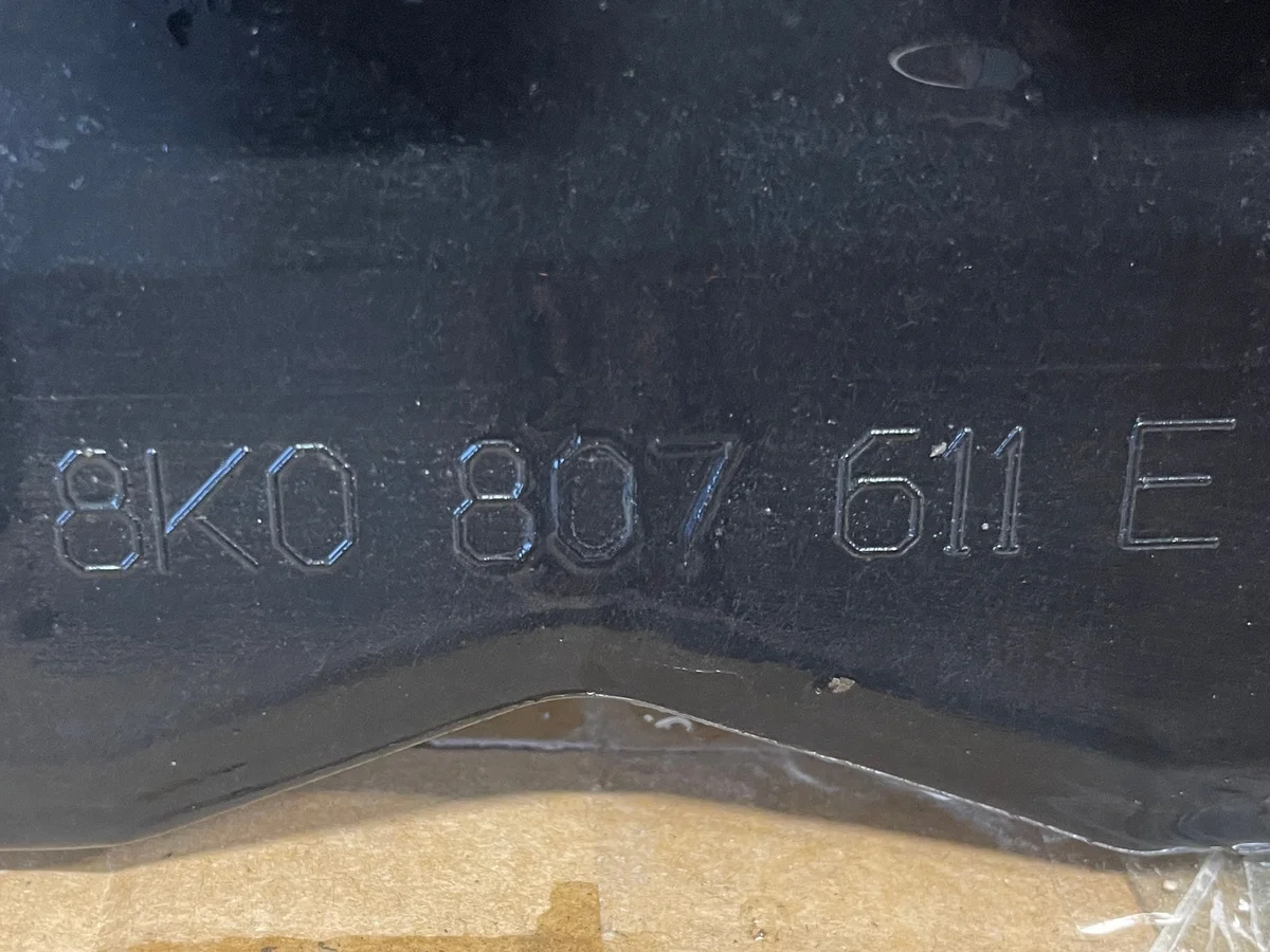 Audi A4 8K cache sous pare-chocs avant 8K0807611E image 5