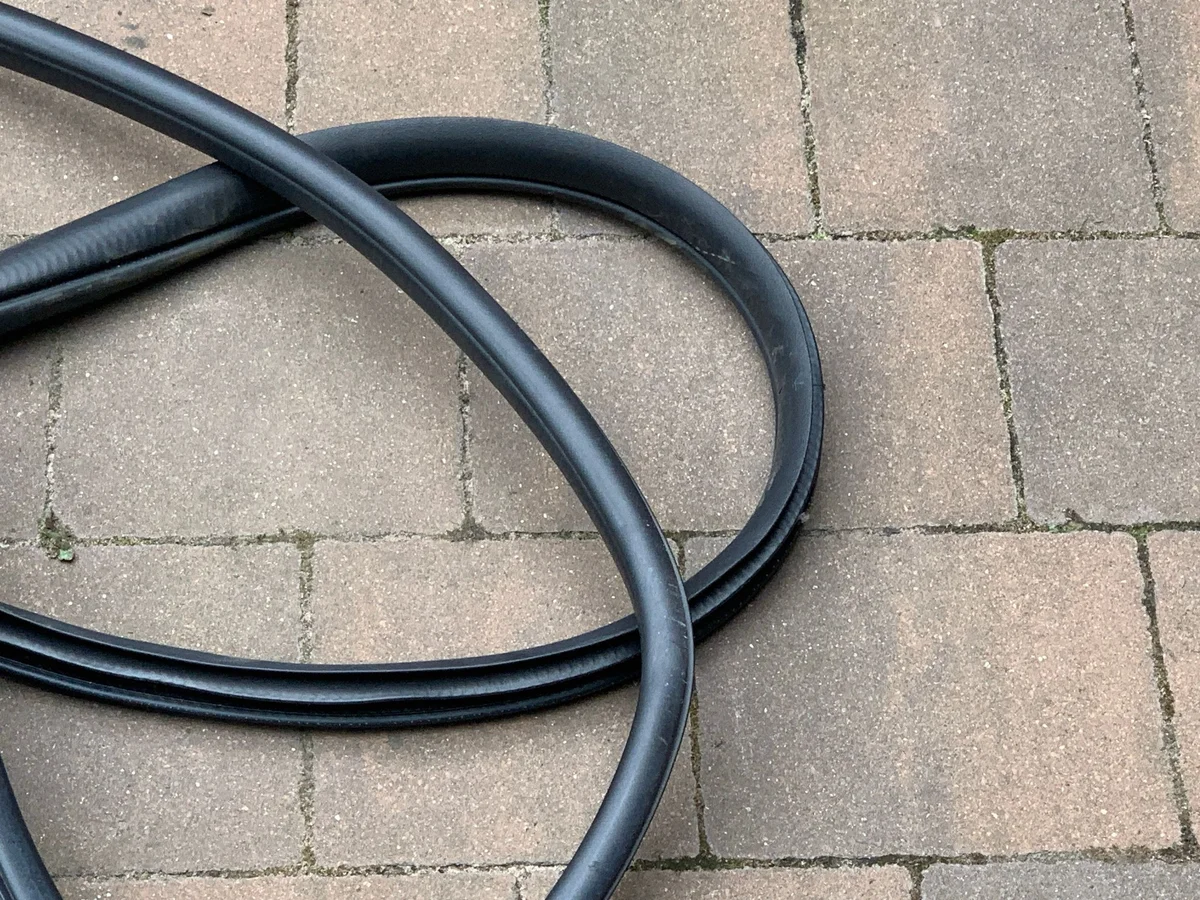 Subaru XV II Coupe Deurrubber Rechts Achter image 4