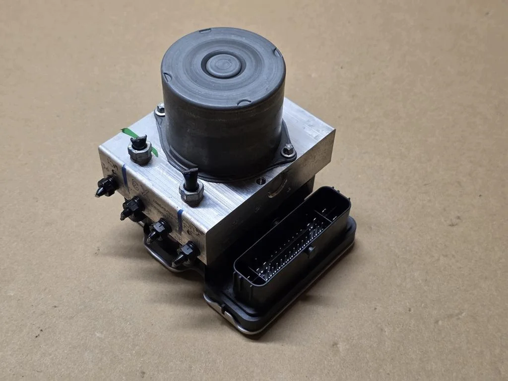 Pompe ABS Toyota Yaris IV 44540-K0141