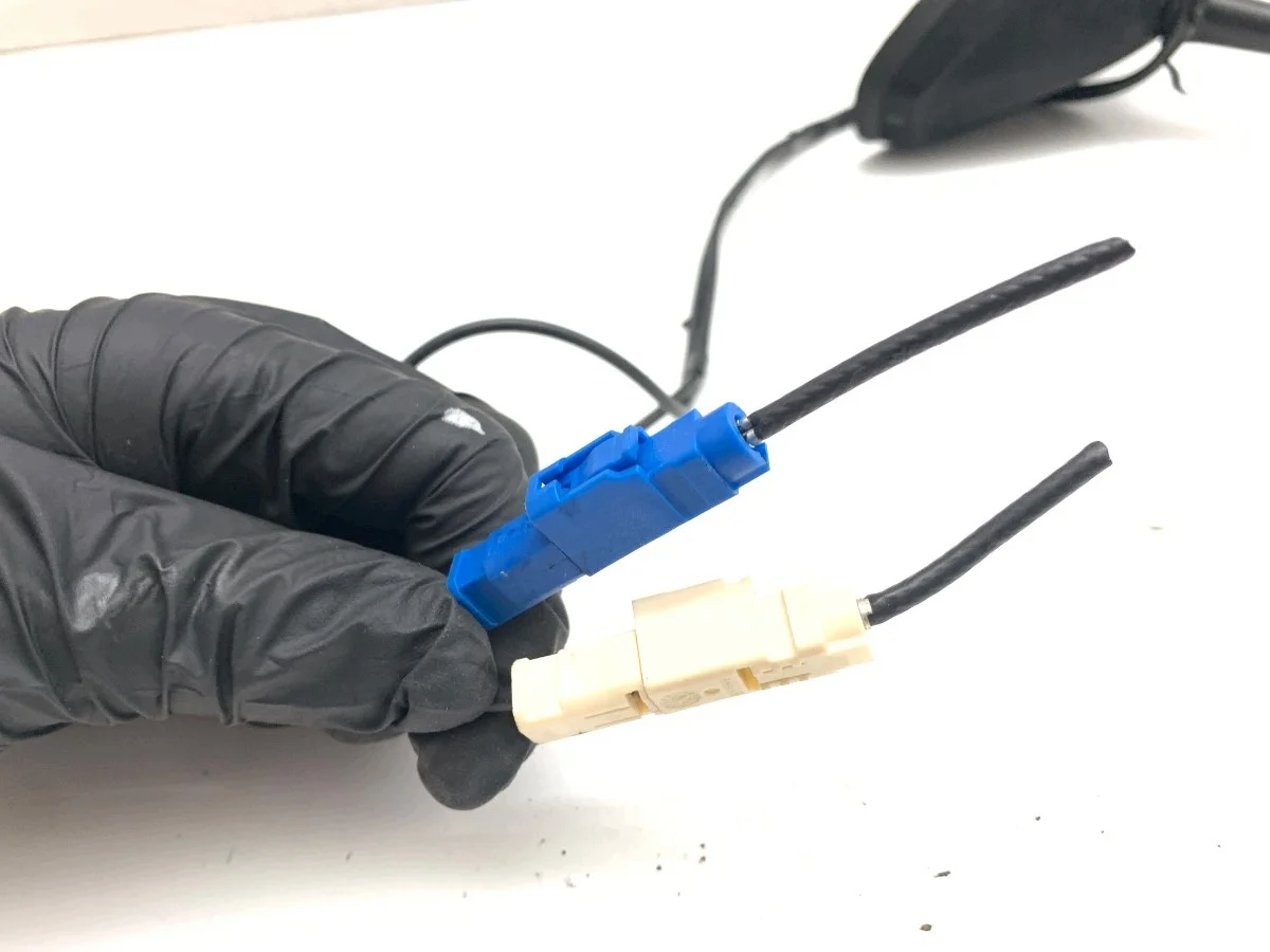 Antena Renault Scenic III Usada OEM image 3