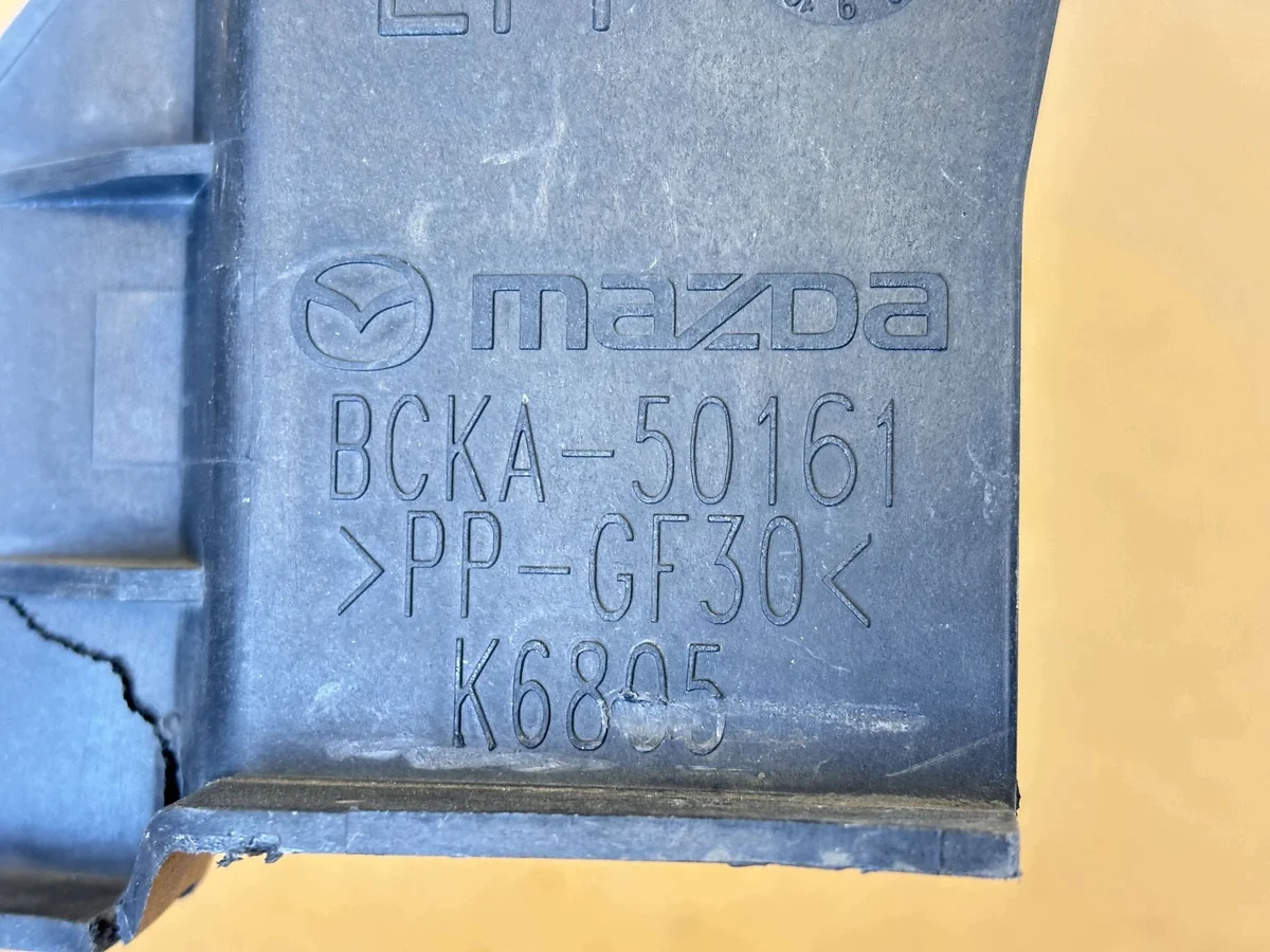 Suporte Farol Esquerdo Mazda 3 IV BP image 8