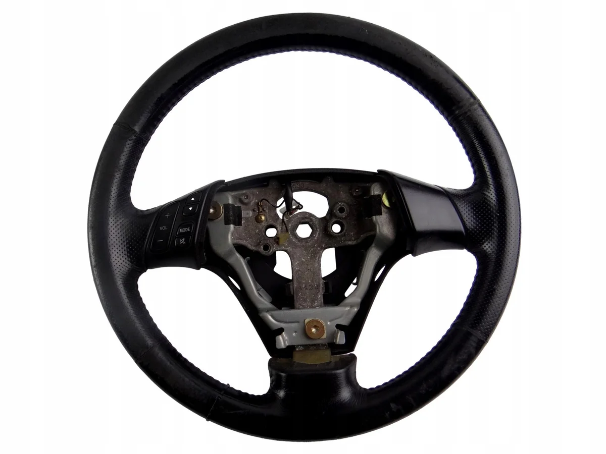 Volante Mazda 3 OEM 79530 Usado