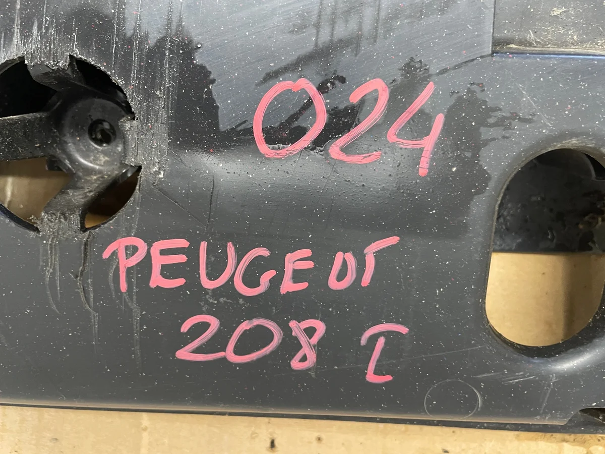 Unterstoßstangenabdeckung Peugeot 208 gebraucht image 7
