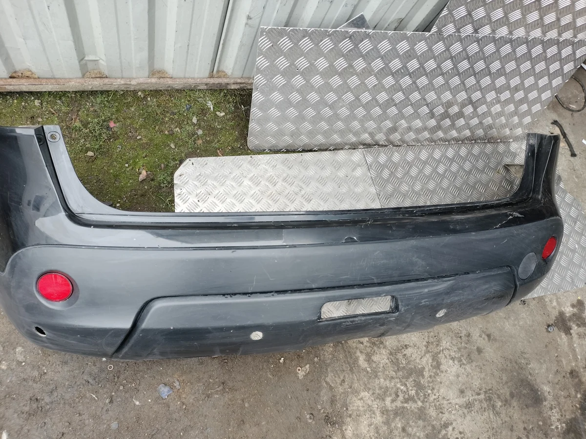 Nissan Qashqai J10 takapuskuri PDC image 6