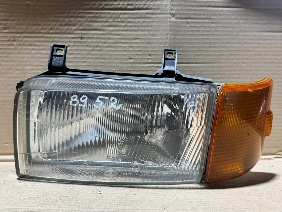 Farol Esquerdo VW Transporter T4 Usado