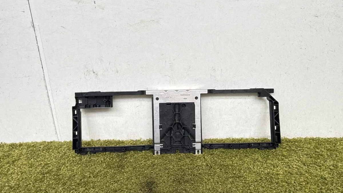 Suporte Grade Saída Ar Dianteira W223