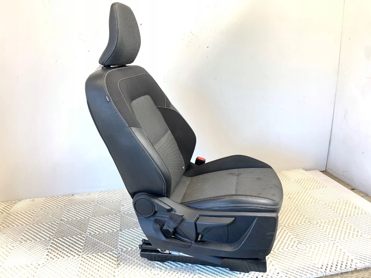 Oikea etuistuin Renault Kangoo III image 4