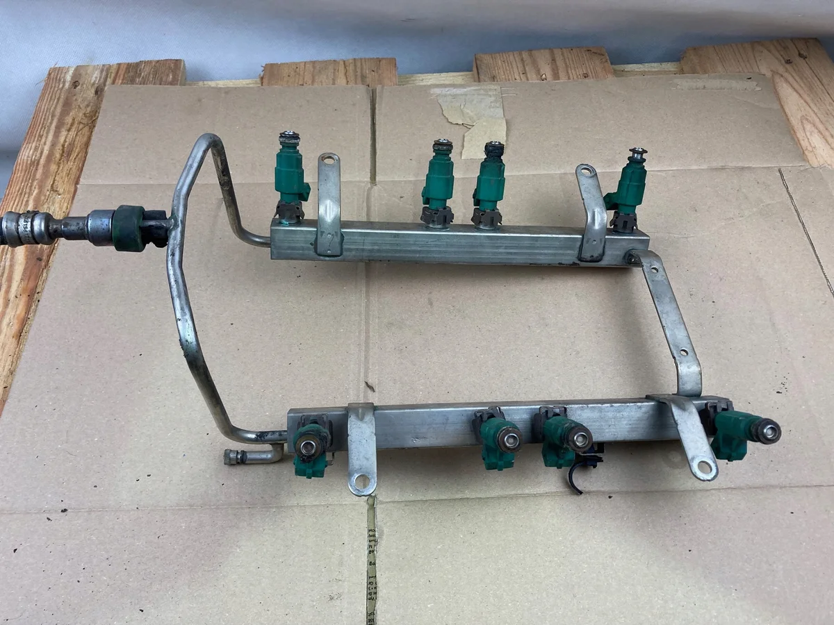 Fuel Rail Land Rover Discovery II 4.0 V8 99-04