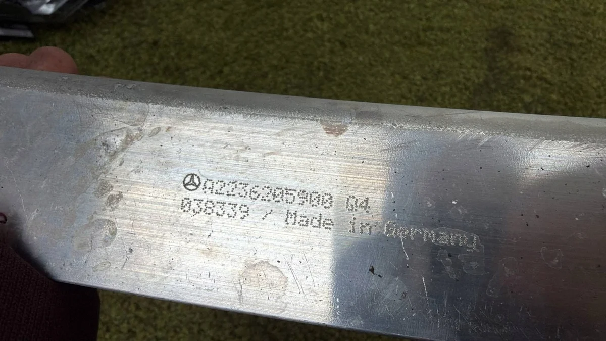 Träger vorne oben Mercedes W223 S 223 A2236205900 image 3