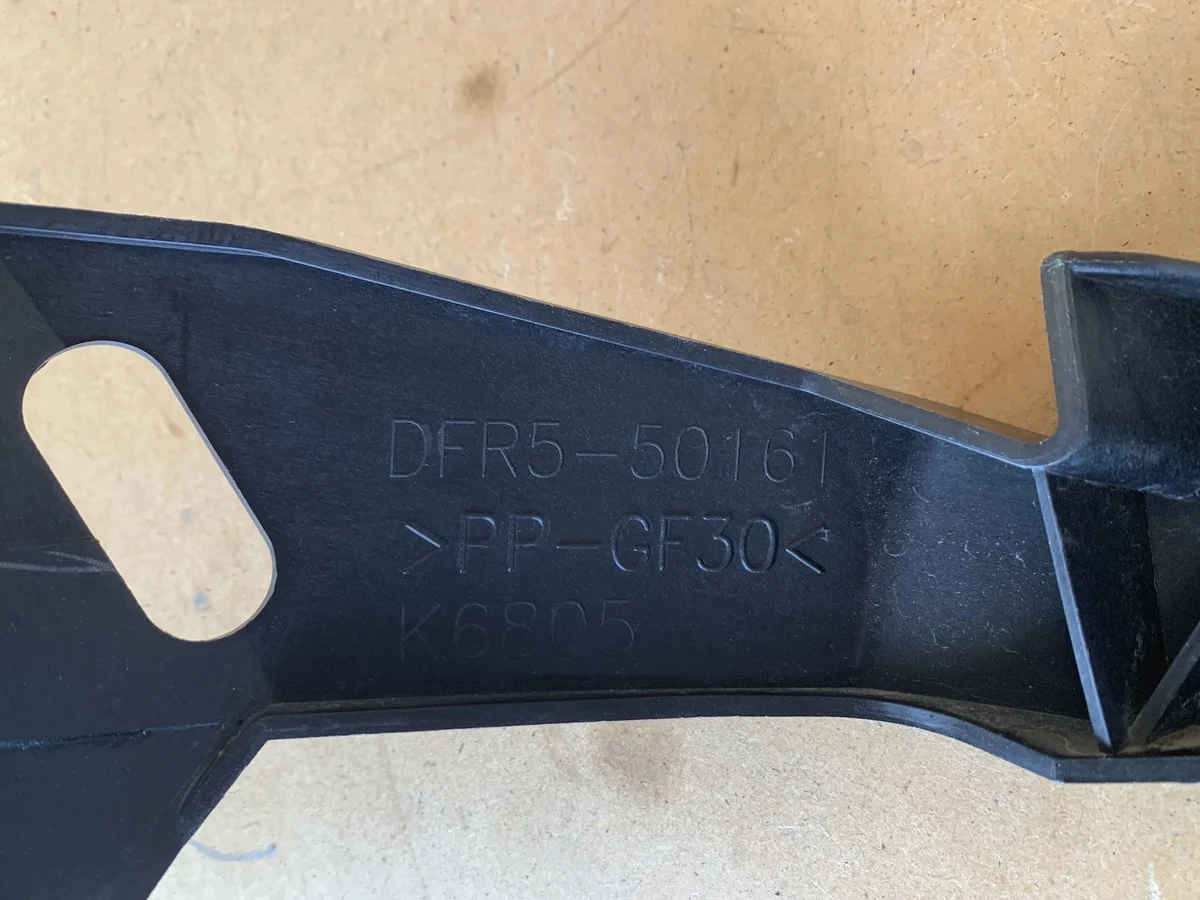 Halterung Scheinwerfer Links Mazda CX30 2019- image 4