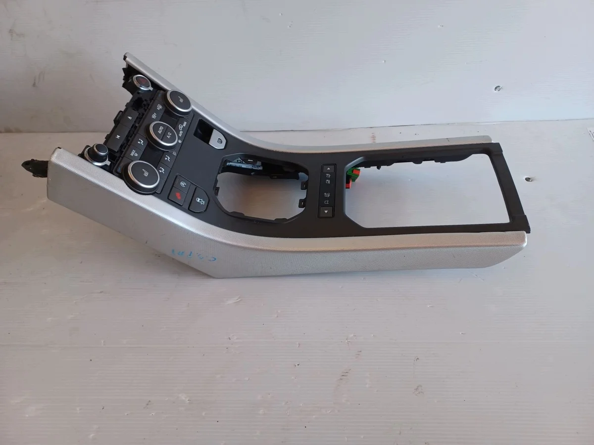 Range Rover Evoque L538 Mittkonsolpanel image 3